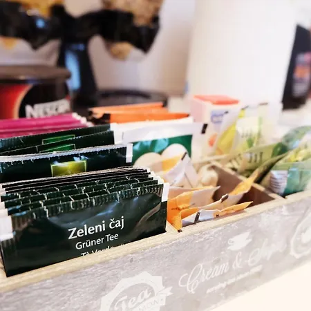 Lavender - With Free Parking ゲストハウス 4*