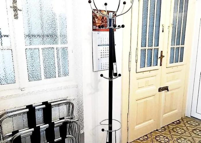 Lavender - City Room With Free Parking Guest house Pula