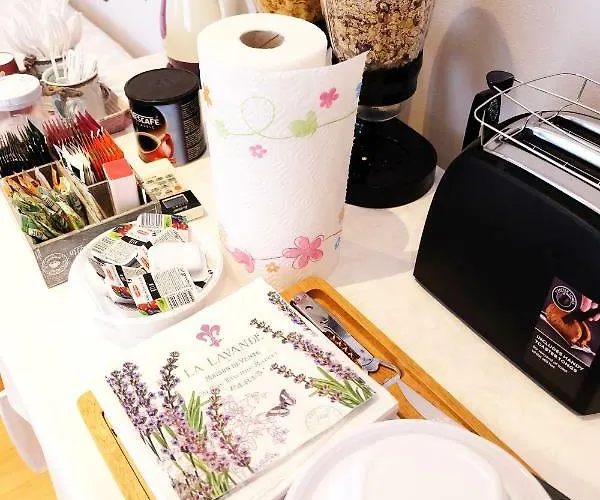 Lavender - City Room With Free Parking Pula