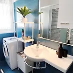 Lavender - City Room With Free Parking 4* Pula