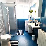 Gostinjska kuća Lavender - City Room With Free Parking 4*
