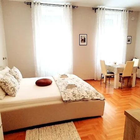 Lavender - With Free Parking Πανσιόν