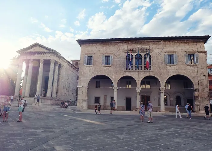 Lavender - With Free Parking 招待所 4*