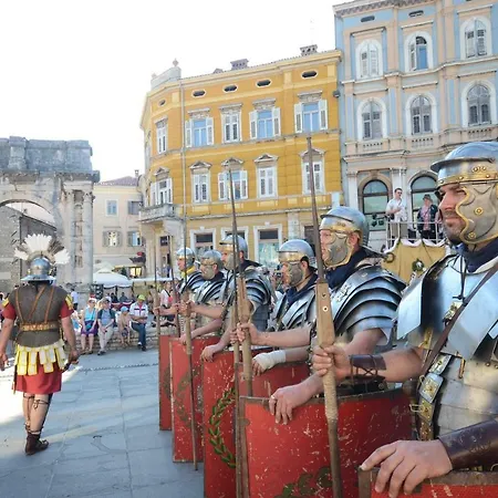 Penzion Lavender - With Free Parking 4*