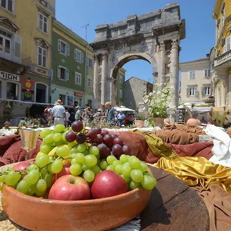 Lavender - With Free Parking
